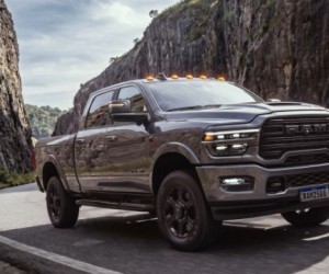 Ram 2500 ganha versão Night Edition por R$ 569 mil