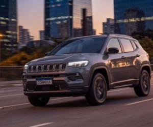 Jeep Compass 2027 estreia versão híbrida de 48V